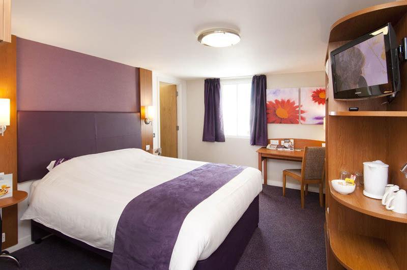 Premier Inn Wrexham North 外观 照片