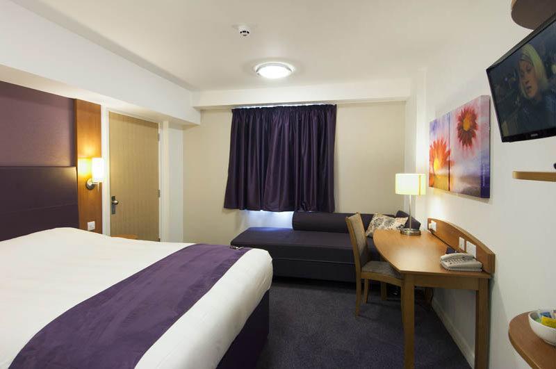 Premier Inn Wrexham North 外观 照片